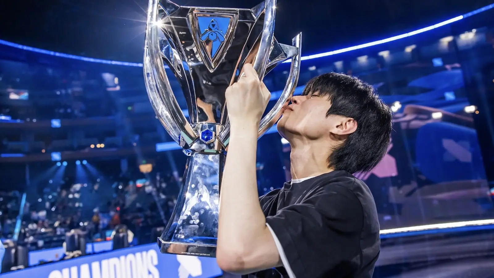 Руководство по турнирам Worlds League Of Legends