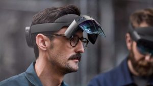 HoloLens 2 Discontinued