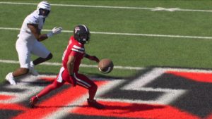 A player receiving a pass in College Football 26