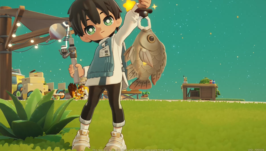 A player with a fish in Petit Planet