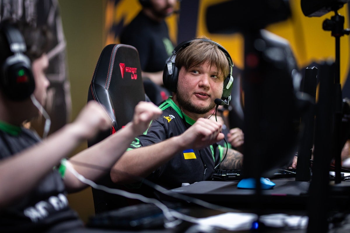 S1mple Handed One-Year Ban For Teaming with Russian Player - Insider Gaming