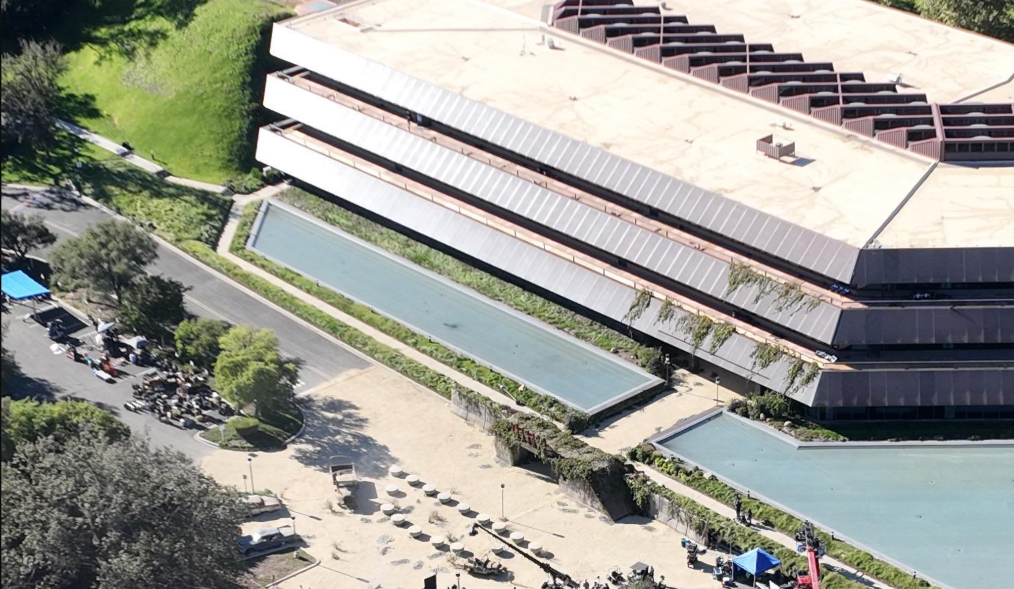Fallout TV Show Leaks Reveal Iconic 'The Office' Location Being Used ...